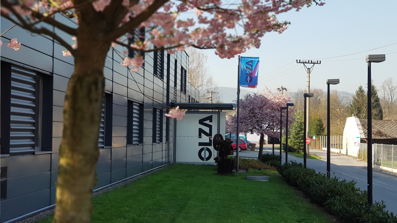 OLZA entrance